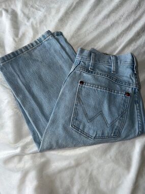 Wrangler Light Blue Straight leg women’s Jeans - size 3 with 36” inseam